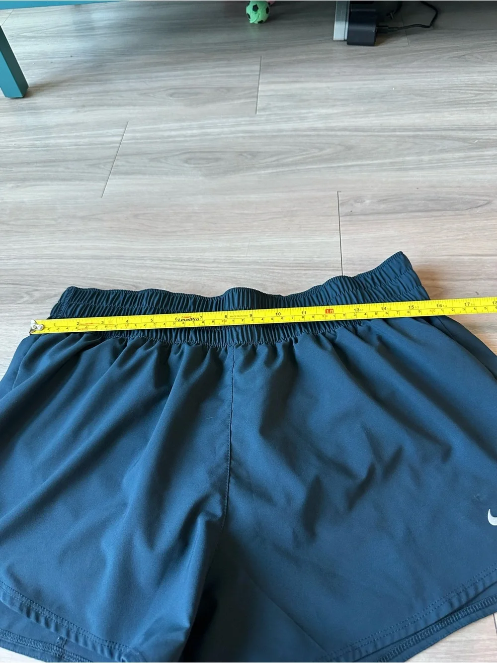 Nike Women's Navy Dri-FIT Running Shorts Size Large